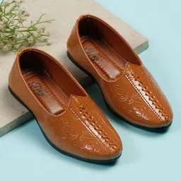 Tiny Bugs Paisley Designed Slip On Ethnic Wear Mojaris - Tan Brown image 1