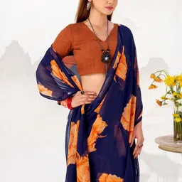 MADHAVPRIYA Women Floral Printed Saree image 2