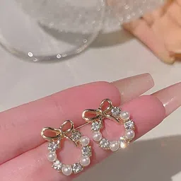 Tosilite Artificial Stones Studded And Beaded Circular Shaped Studs-picture-22