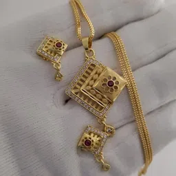 niva fashion Women Gold Pendant-picture-46
