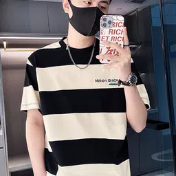 StyleCast Men Colourblocked Round Neck Cotton T-shirt-picture-51