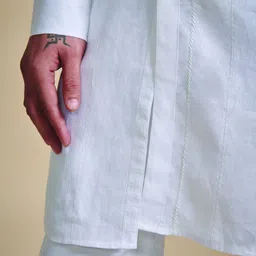 RR Blue Men Geometric Thread Work Kurta image 3