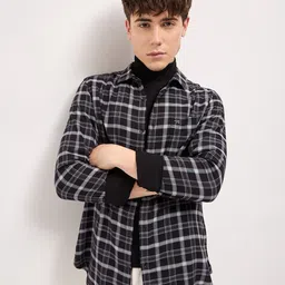 THE BEAR HOUSE Men Slim Fit Opaque Checked Casual Shirt-image-52