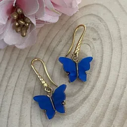 Digital Dress Room Set of 5 Gold-Plated Contemporary Shaped Drop Earrings image 4