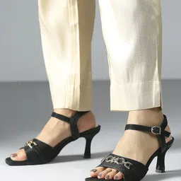 Inc 5 Kitten Sandals image 3