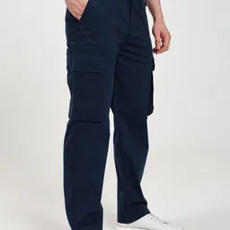 SAINT JONES Men Original High-Rise Cargos Trousers image 2