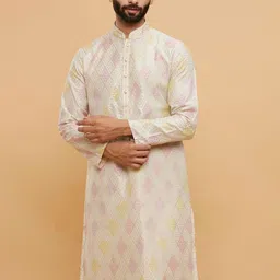 Twamev Men Embroidered Regular Thread Work Chanderi Cotton Kurta with Churidar image 5