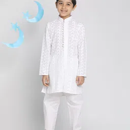 Vastramay Full Sleeves Embroidery Kurta and Pyjama Set With Cap - White-picture-10