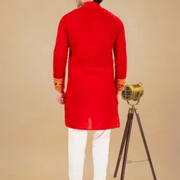 FRANSCART Men Geometric Embroidered Thread Work Kurta image 3