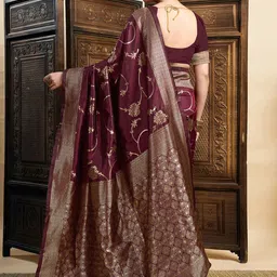 HERE&NOW Woven Design Zari Silk Blend Banarasi Saree image 4