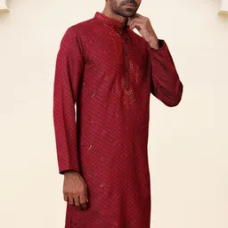 Jompers Men Geometric Embroidered Sequinned Kurta image 3