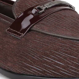 ATESBER by Inc.5 Men Textured Leather Loafers image 2