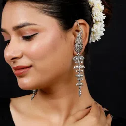 VIVAZS Leaf Shaped Drop Earrings image 4