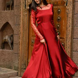 Vinya Maxi Dress image 2
