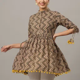 INVI Cotton Geometric Printed Mandarin Collar Top image 3