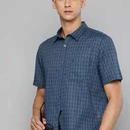 Indian Terrain Linen-Cotton Classic Fit Tropical Printed Casual Shirt-picture-19