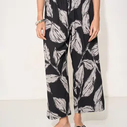 RANGMANCH BY PANTALOONS Women Floral Printed Straight Fit Palazzos-image-99