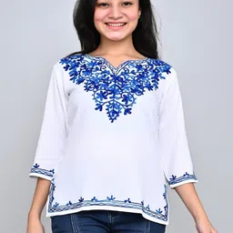 BlueWears Ethnic Motifs Embroidered V-Neck Kurti-picture-12