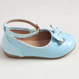Cute Walk by Babyhug Buckled Closure Bellies With Bow Applique- Sky Blue image 4