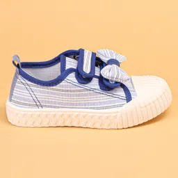 Cute Walk by Babyhug Velcro Closure Causal Shoes with Bow Applique - Blue image 4