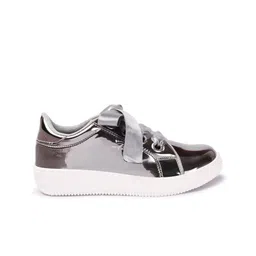 X XIOTA Women Sneakers image 2