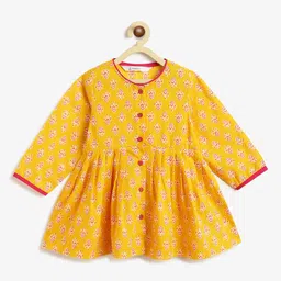 Campana 100% Cotton Full Sleeves Floral Motifs Printed Kurta Dhoti Set - Yellow & Pink image 4