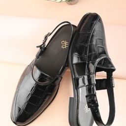 House of Pataudi Men Textured Peshawari Shoe-Style Sandals With Buckle-picture-31