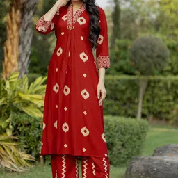 MITTOO Ethnic Motifs Printed Pleated V-Neck A-Line Kurta With Palazzo-picture-36
