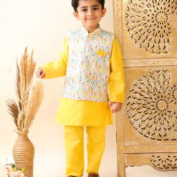 Superminis Cotton Full Sleeves Solid Kurta Pyjama & Chevron Printed Jacket - Yellow-picture-20