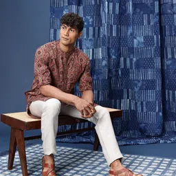 Taavi Ajrakh Ethnic Motifs Printed Pure Cotton Kurta image 2