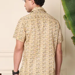 Tanip Men Cuban Collar Abstract Printed Cotton Casual Shirt image 5