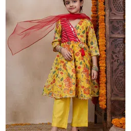 Pspeaches Blended  Three Fourth Sleeves Floral Printed Anarkali Kurta Pant With  Dupatta - Yellow image 5