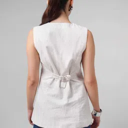 COVE AND LANE Slim-Fit Waistcoat image 2