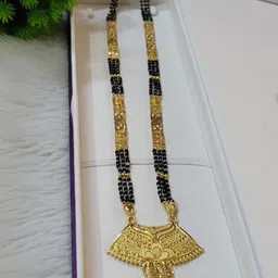 SAJSHRUNGAR JEWELLERY Brass Gold-Plated Temple Necklace image 2