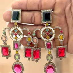 BFC - BUY FOR CHANGE Geometric Drop Earrings image 5