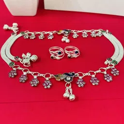 sonu select Pack of 4 Silver-Plated Anklet And Toe Rings image 1