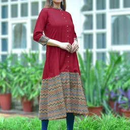 IKRASS Women Chevron Printed Kurta image 2