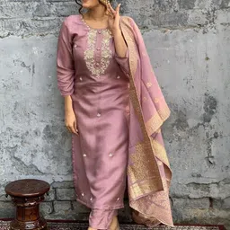 HERE&NOW Women Peach Kurta Sets image 2