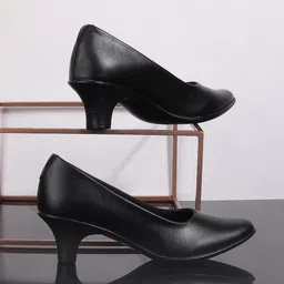 Metro Women Black Kitten Pumps-image-20