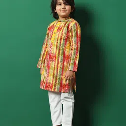 READIPRINT Full Sleeves Floral Printed Cotton Kurta With Pyjama - Green image 5