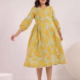 Ikk Kudi by Seerat Floral Print Puff Sleeve Maternity A-Line Midi Dress image 2