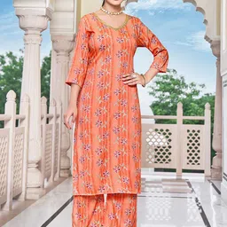 London Hills Women Floral Printed Regular Kurti with Palazzos image 1