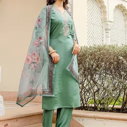 Moda Rapido Floral Yoke Design Thread Work Straight Kurta With Trousers & Dupatta image 3