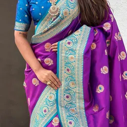 ELITE WEAVES Floral Woven Design Zari Banarasi Saree image 5