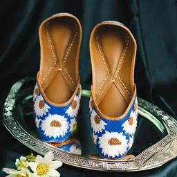 TheChokri Women Embellished Fashion Mules-image-5