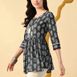 VILONI Print Ethnic Top image 5
