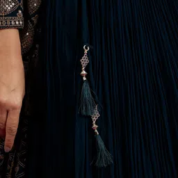 MOHEY Floral Embellished Sequinned Ready To Wear Lehenga & Blouse With Dupatta image 3