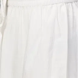 Meeranshi Women Printed Regular Kurta with Palazzos image 4