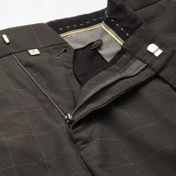 Raymond Contemporary Fit Checked Notched Lapel Single-Breasted 2 Piece Formal Suits image 3