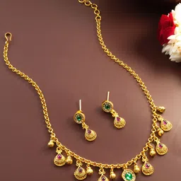 aadita Kundan-Studded Jewellery Set-picture-15